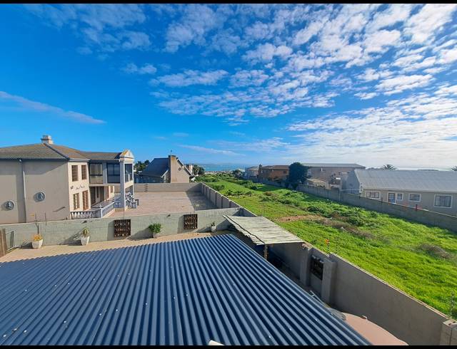 3 BEDROOM FREEHOLD FOR SALE IN MYBURGH PARK